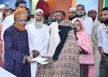 বৈষম্য বিরোধী ছাত্র আন্দোলনে পল্টন ও মতিঝিল অঞ্চলের শহীদ পরিবারে জামায়াতের আর্থিক অনুদান প্রদান