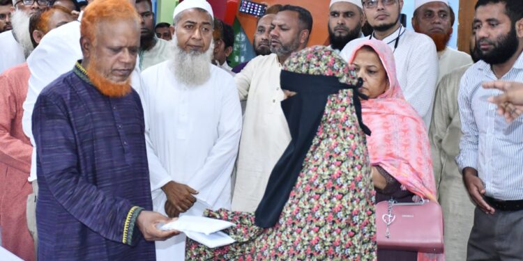 বৈষম্য বিরোধী ছাত্র আন্দোলনে পল্টন ও মতিঝিল অঞ্চলের শহীদ পরিবারে জামায়াতের আর্থিক অনুদান প্রদান