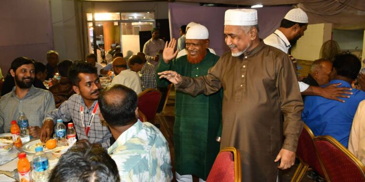 বাংলাদেশ জামায়াতে ইসলামী ঢাকা মহানগরী দক্ষিণের উদ্যোগে রাজধানীর ইস্কাটনের ঢাকা লেডিস ক্লাবে ইফতার মাহফিল অনুষ্ঠিত