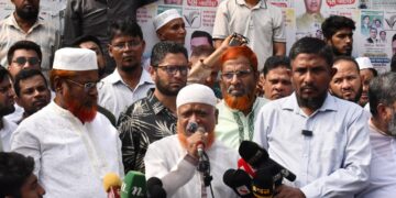 জুলাই জাতীয় সনদ বাস্তবায়নের আদেশ জারি, নভেম্বরে গণভোটসহ ৫ দফা দাবিতে প্রধান উপদেষ্টার নিকট স্মারকলিপি প্রদান