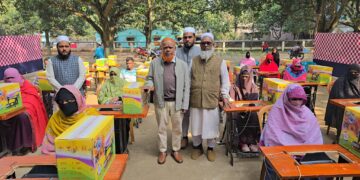 চাঁপাইনবাবগঞ্জে জামায়াতে ইসলামীর উদ্যোগে সেলাই মেশিন বিতরণ