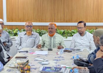 মহানগরীর নেতৃবৃন্দের সঙ্গে মতবিনিময় করলেন নবনির্বাচিত এমপি নূরুল ইসলাম বুলবুল