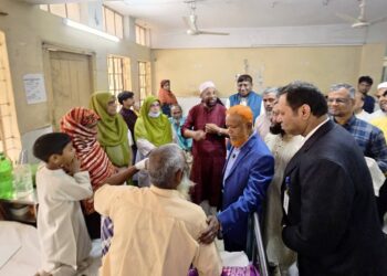 রোগীদের হয়রানি বন্ধ ও চিকিৎসাসেবা নিশ্চিত করার নির্দেশ দিয়েছেন এমপি নূরুল ইসলাম বুলবুল।